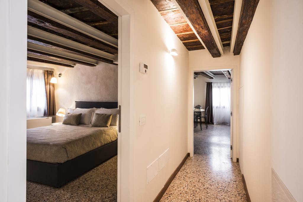 Myplace Campo Santa Margherita Apartments Βενετία Εξωτερικό φωτογραφία