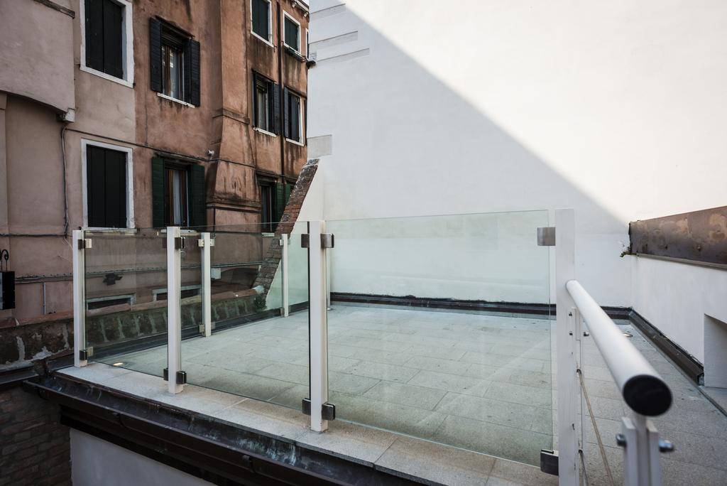 Myplace Campo Santa Margherita Apartments Βενετία Εξωτερικό φωτογραφία