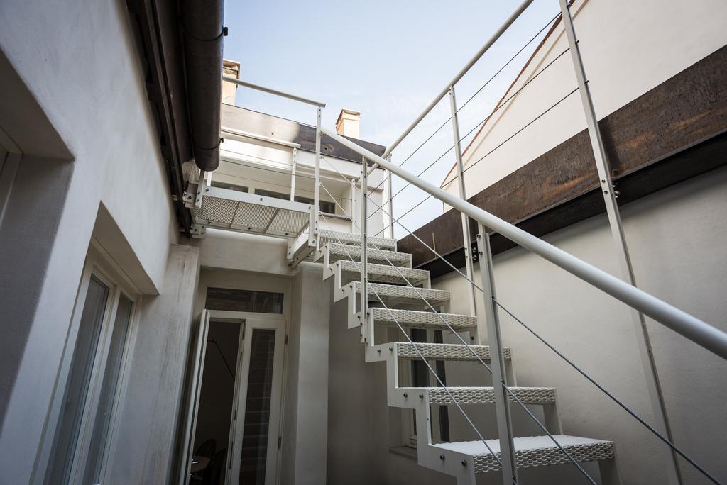 Myplace Campo Santa Margherita Apartments Βενετία Εξωτερικό φωτογραφία